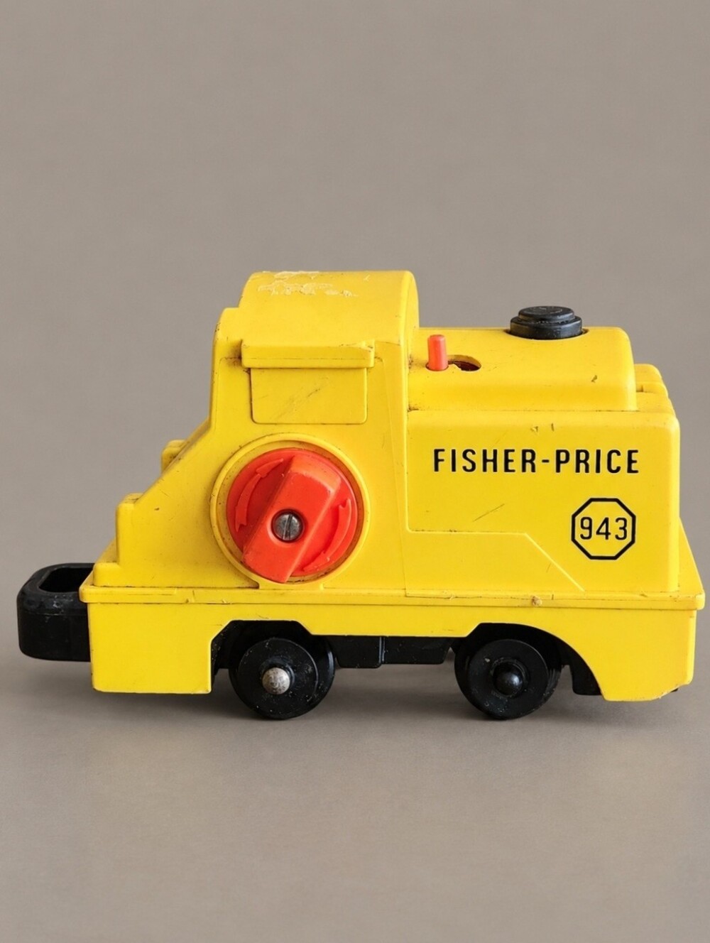 Vintage 1978 Fisher Price 943 Lift & Load Railroad Train Engine Working